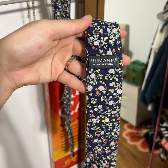 MENS primark tie - Picture 7 of 8